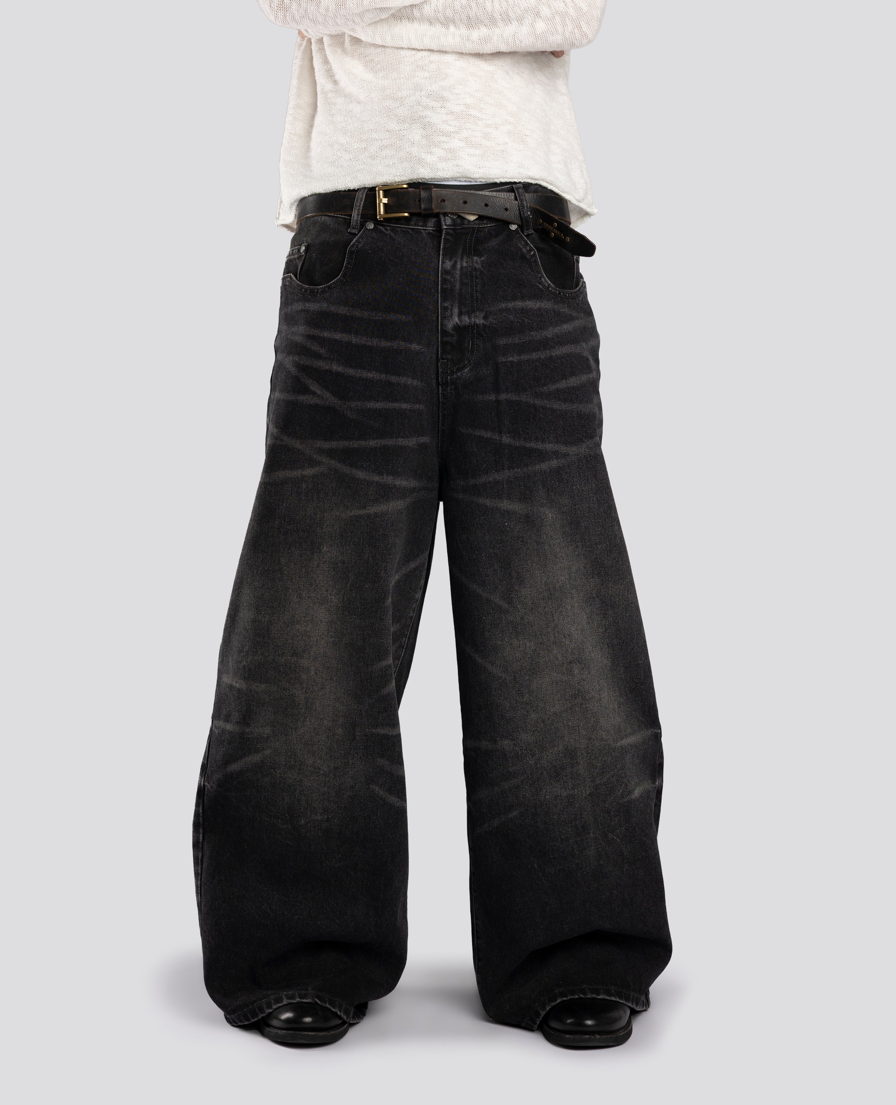 ULTRA-LOOSE FIT EVERYDAY DENIM