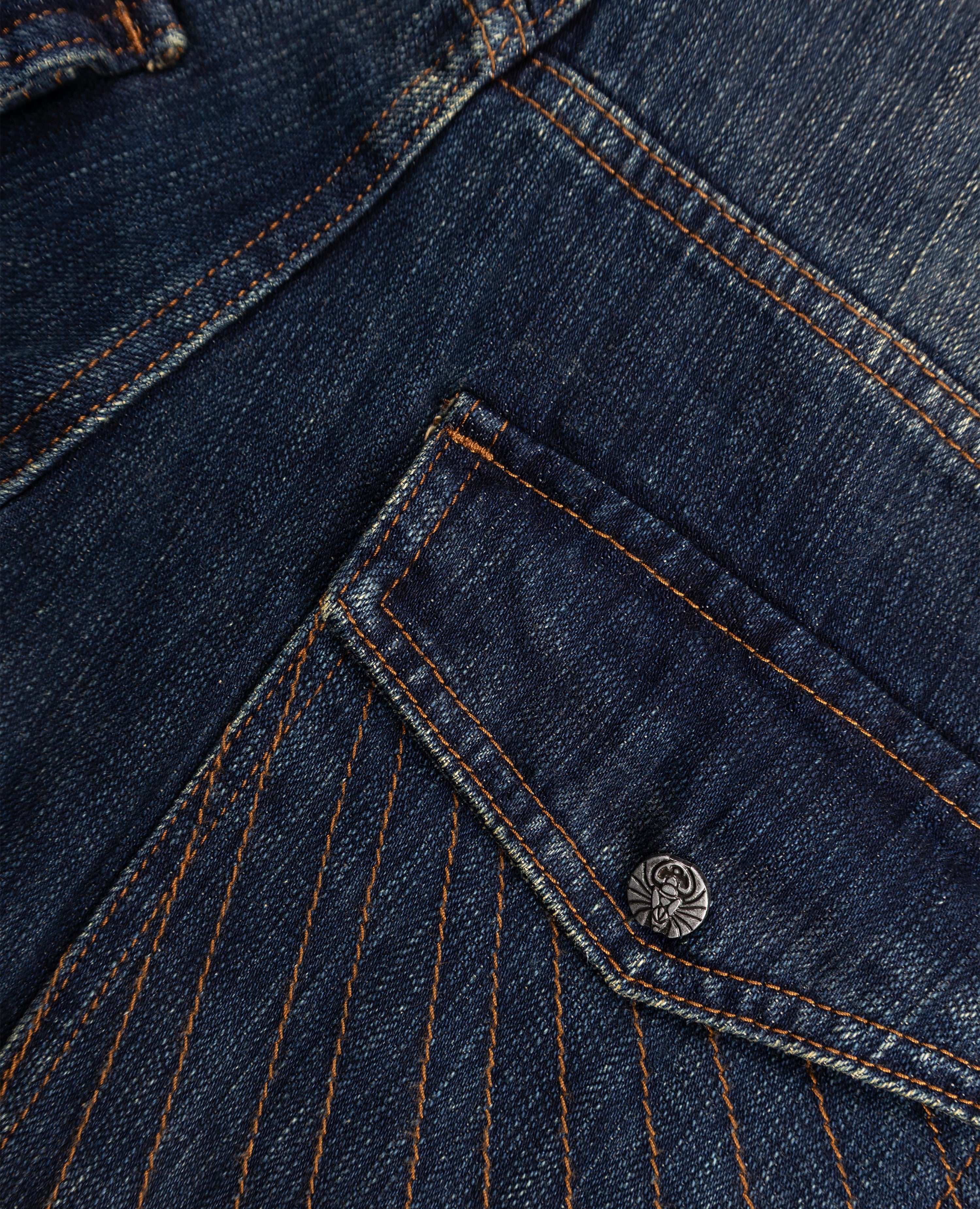 USED POCKETS STRAIGHT DENIM